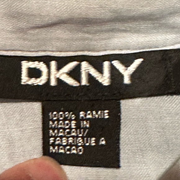 DKNY Light Blue Long Sleeves Button Collar Linen Top 100% Ramie Good Condition - Picture 6 of 9